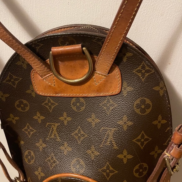 💯% Authentic Pre-loved Louis Vuitton Small Vintage Monogram Ellipse Backpack - Picture 2 of 9